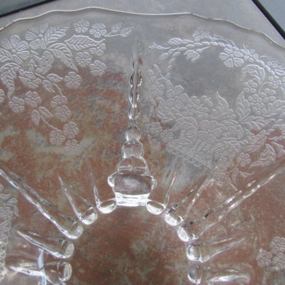 New Hampshire etched glass bowl. - Picture 3 of 5